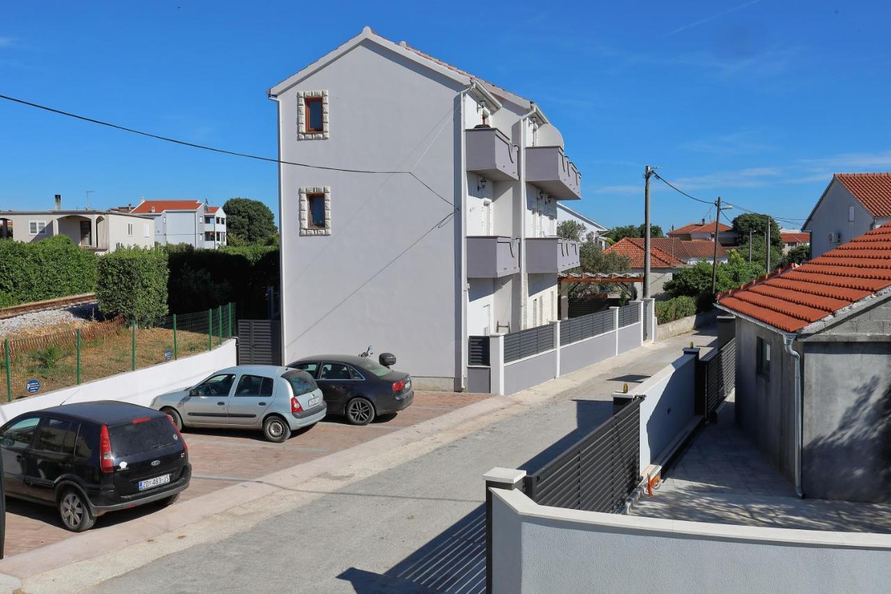Bane Dvori Apartment Bibinje Exterior photo